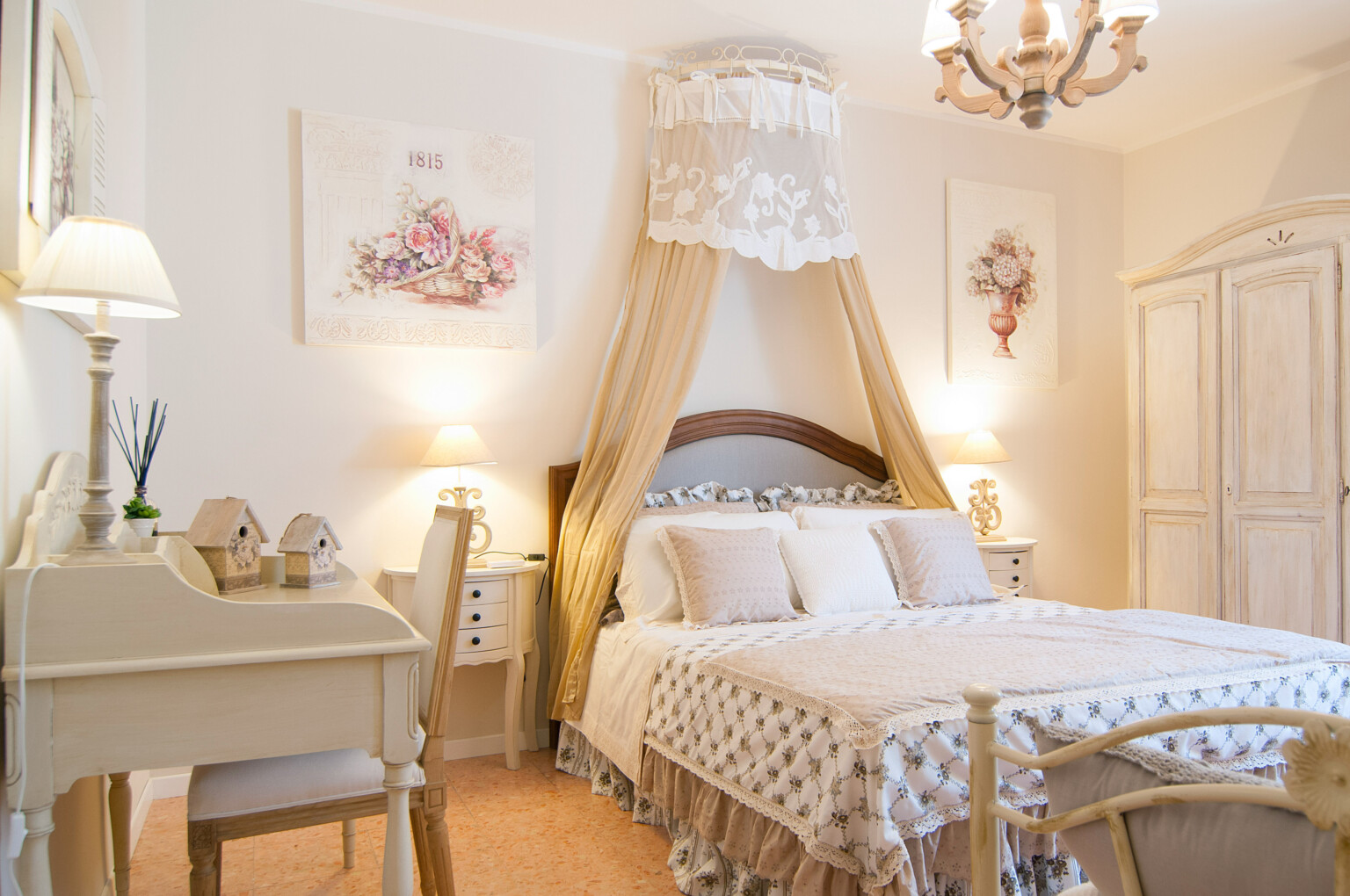 shabby-chic-bedroom-interior-design-1536x1020